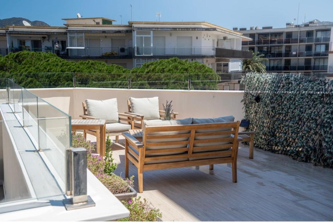 M A R I V E N T Private Terrace Apartment Roses Exterior foto